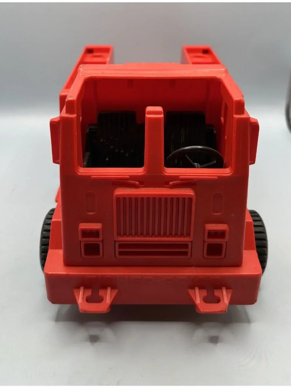 1983 Vintage Fisher-price Husky Helpers Fire Engine Truck READ